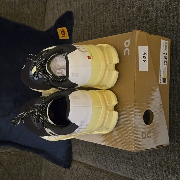 CLOUD SHOES - Picture 4 of 7